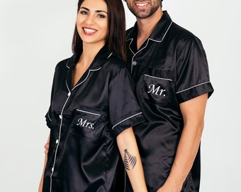 Customized Satin Pajamas for Couple, Personalized Pjs, Groom and Bride Pjs , Mr and Mrs Pajamas, Honeymoon gift, Anniversary gift, S+L