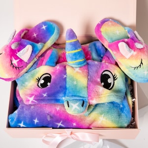 Unicorn Set, Unicorn bathrobe, Unicorn Slippers, Kids Unicorn party, Unicorn gift, Unicorn lovers gift, Birthday gift  - Box with unicorn