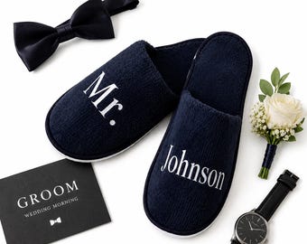 Personalized Mr Slippers, Groom Slippers, Wedding Day Gift for Groom, Bachelor Wedding Morning Slippers, Custom Groom Gift