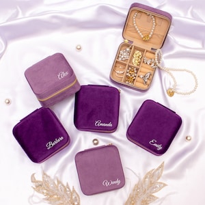 Jewelry Travel Case, Bridesmaid Jewelry Box, Bridesmaid Proposal, Bridesmaid gifts, Bridal Party Gift, Custom Jewelry Box- velvet jewelry