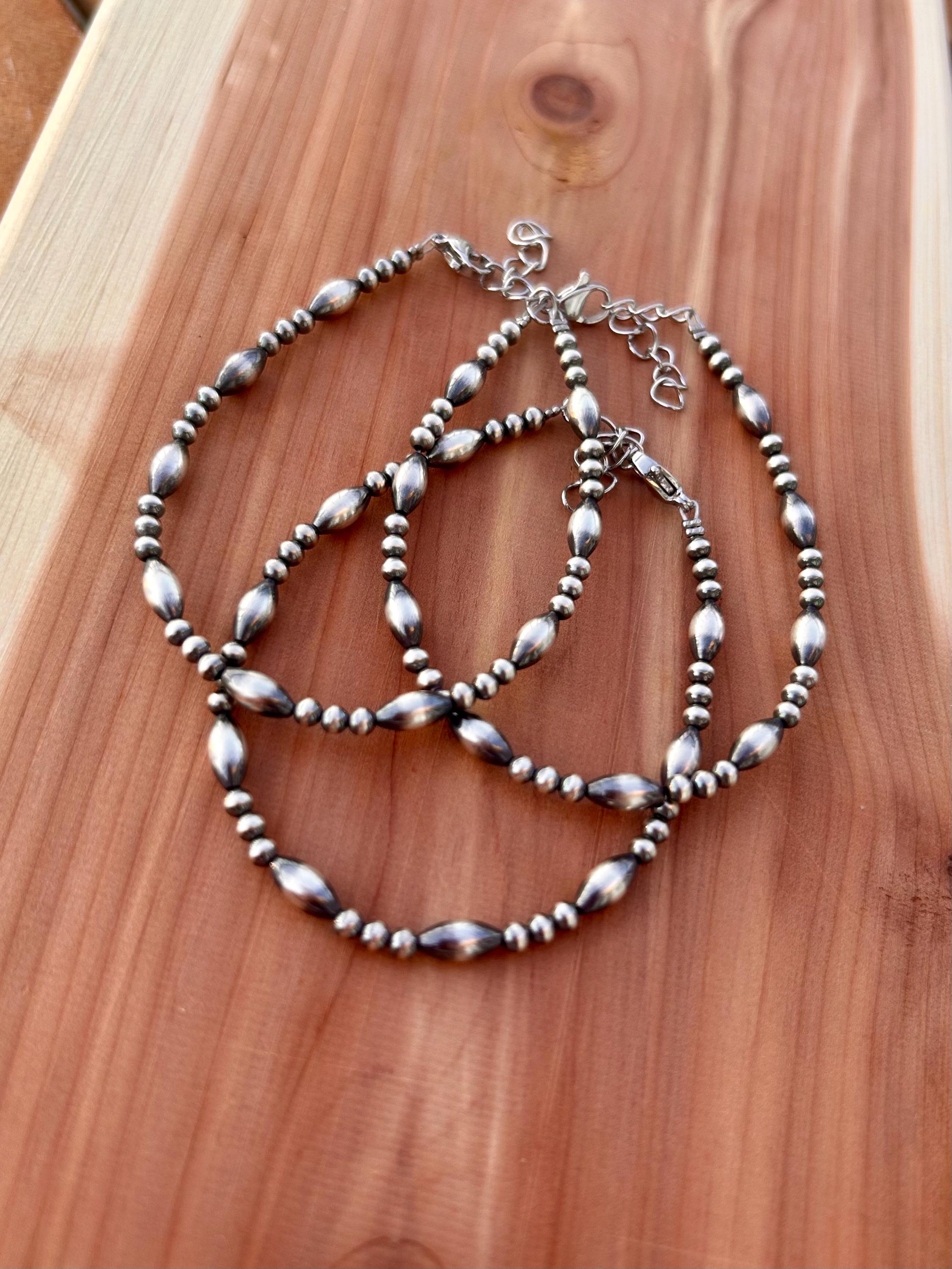 Sterling Silver Navajo Style Pearl Bracelet With Torpedo Shaped