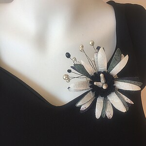 Natural Silk Cocoon Chrysanthemum Flower Design Brooch