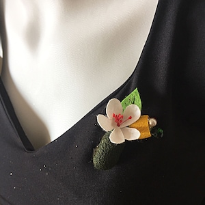 Natural silk cocoon  flower design brooch