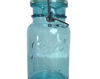 Vintage Ball Ideal Aqua Blue Mason Jar: Quart Size, Wire Closure