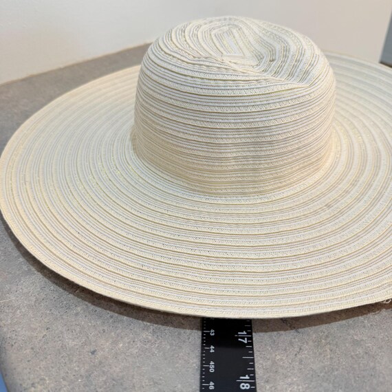 Betmar Beach Wide Brim Sun Hat Ivory UPF 50 Floppy Vintage  display picture 1