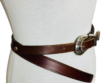 Simply Vera Wang Leather Belt Size M Brown Double Prong VTG Military Style Rare Dark Brown 2 Inch Wide Leather Belt With Double Prong Buckle  main image 2