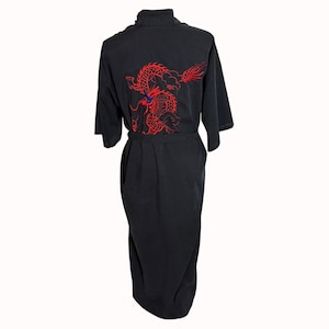 Black Dragon Embroidered Kimono Robe With Belt VTG Retro 70s Red Accents Asian Chinese Fashion Statement Piece Lounge Wear Sleepwear