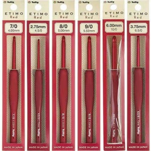 Tulip Etimo Red Crochet Hook: Ergonomic Comfort Grip