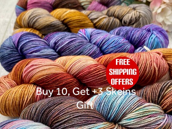 Hand Dyed Soft Crochet Knitting Wool Fine Yarn, Fingering 1 weight Superwash Merino Hand Dyeing 4 Ply Knit Crocheting fiber, 437 Yard 3.52oz