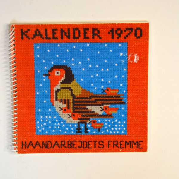 Haandarbejdets Fremme – Aarets Korssting 1970 – schönes dänisches Retro Kreuzstichbuch mit floralen Motiven – Vintage aus den 70er Jahren