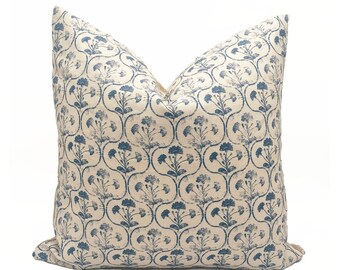 Cuscini da tiro / Cuscino floreale invecchiato /Cuscino a traliccio / Cuscino in lino francese crema blu / Copertura cuscino di design / ADLAI