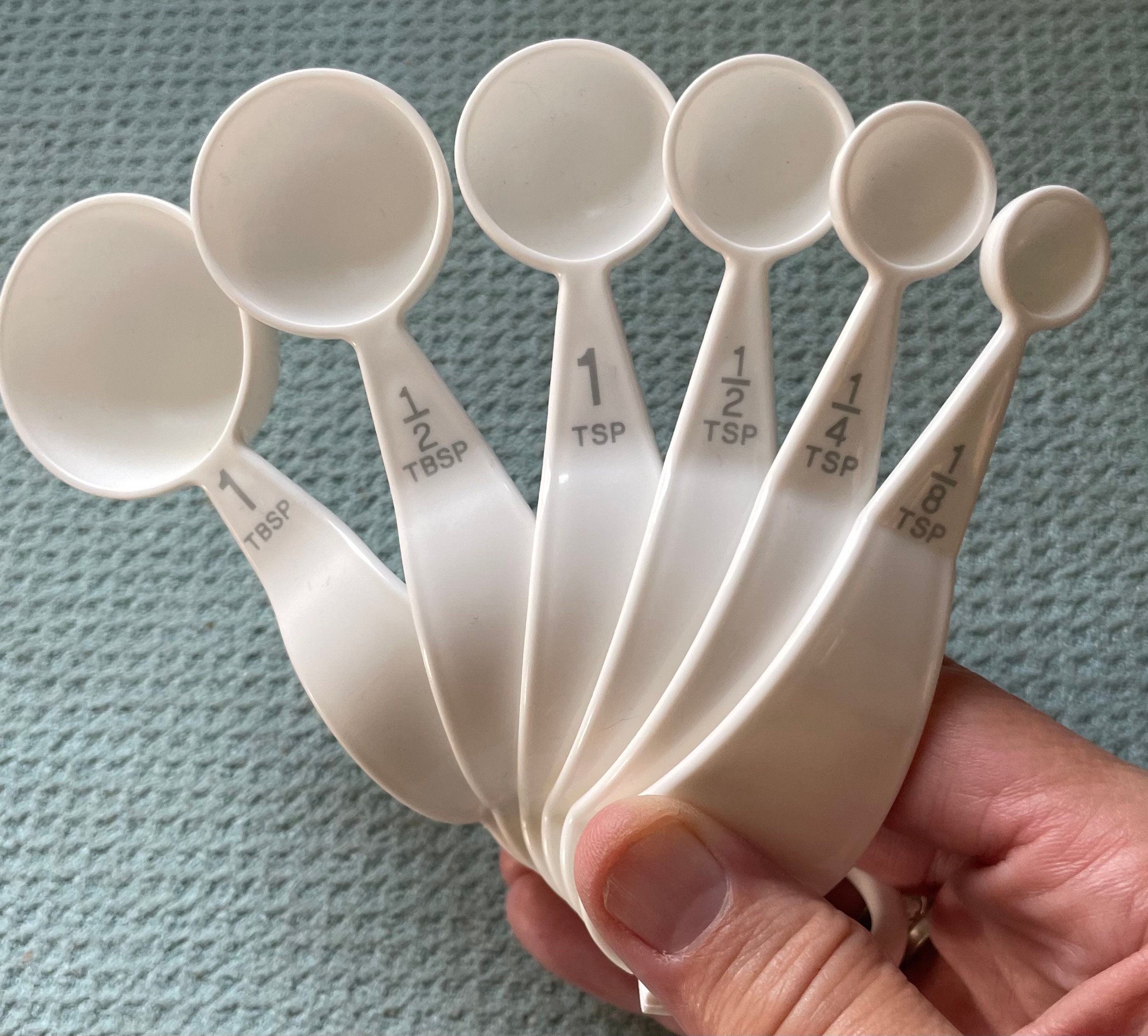 TUPPERWARE Set of 6 Prep Essentials Essential Measuring Spoons