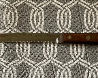 Vintage Flint Vanadium Arrowhead Serrated Knife