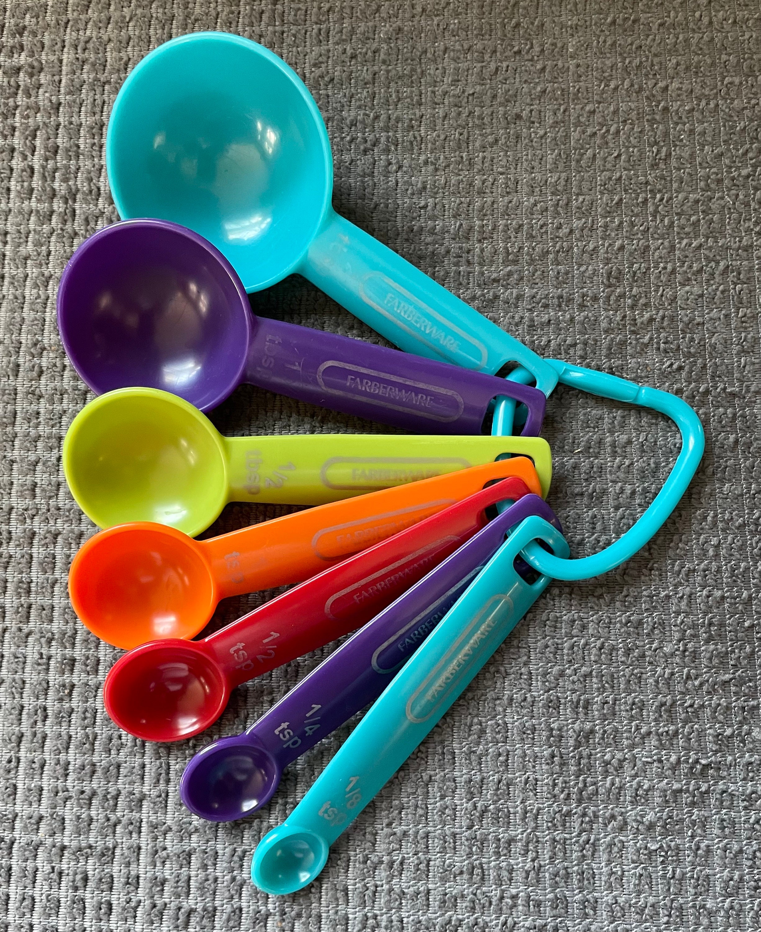 Farberware Measuring Cup Set Of 6.measuring spoons teal