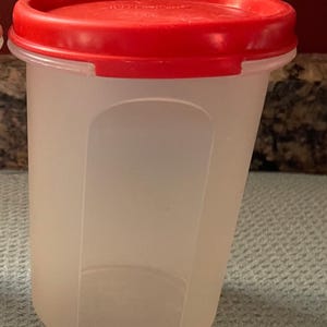 Tupperware Small Container 1606