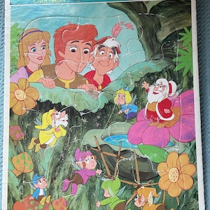 Vintage Walt Disney Taran And The Magic Cauldron 12 Piece Puzzle