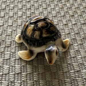 Vintage Ceramic Miniature Turtle Figurine