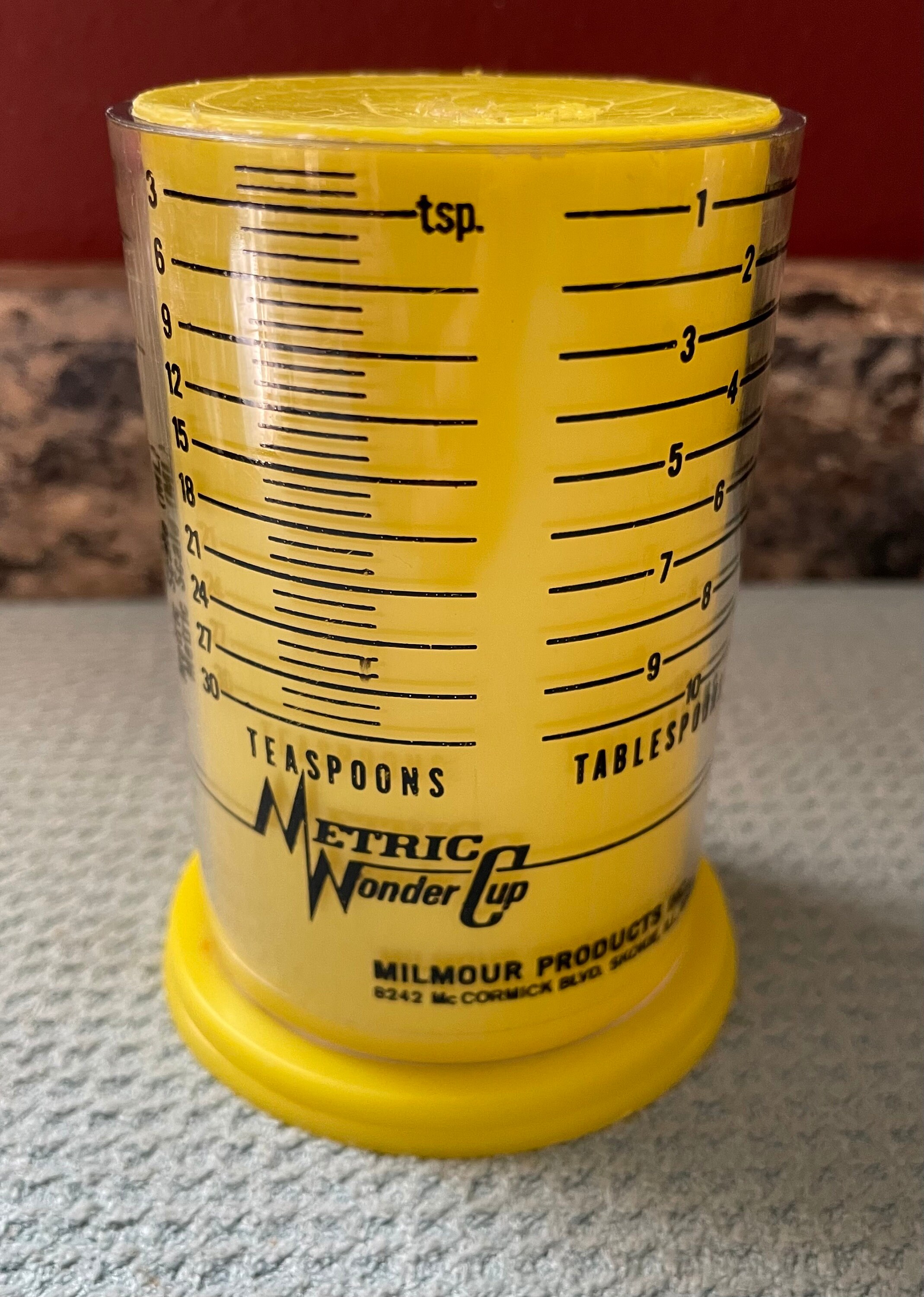 Milmour Products Metric Wonder 2 Cup Measuring Cup Wet/Dry Measure Yellow  USA