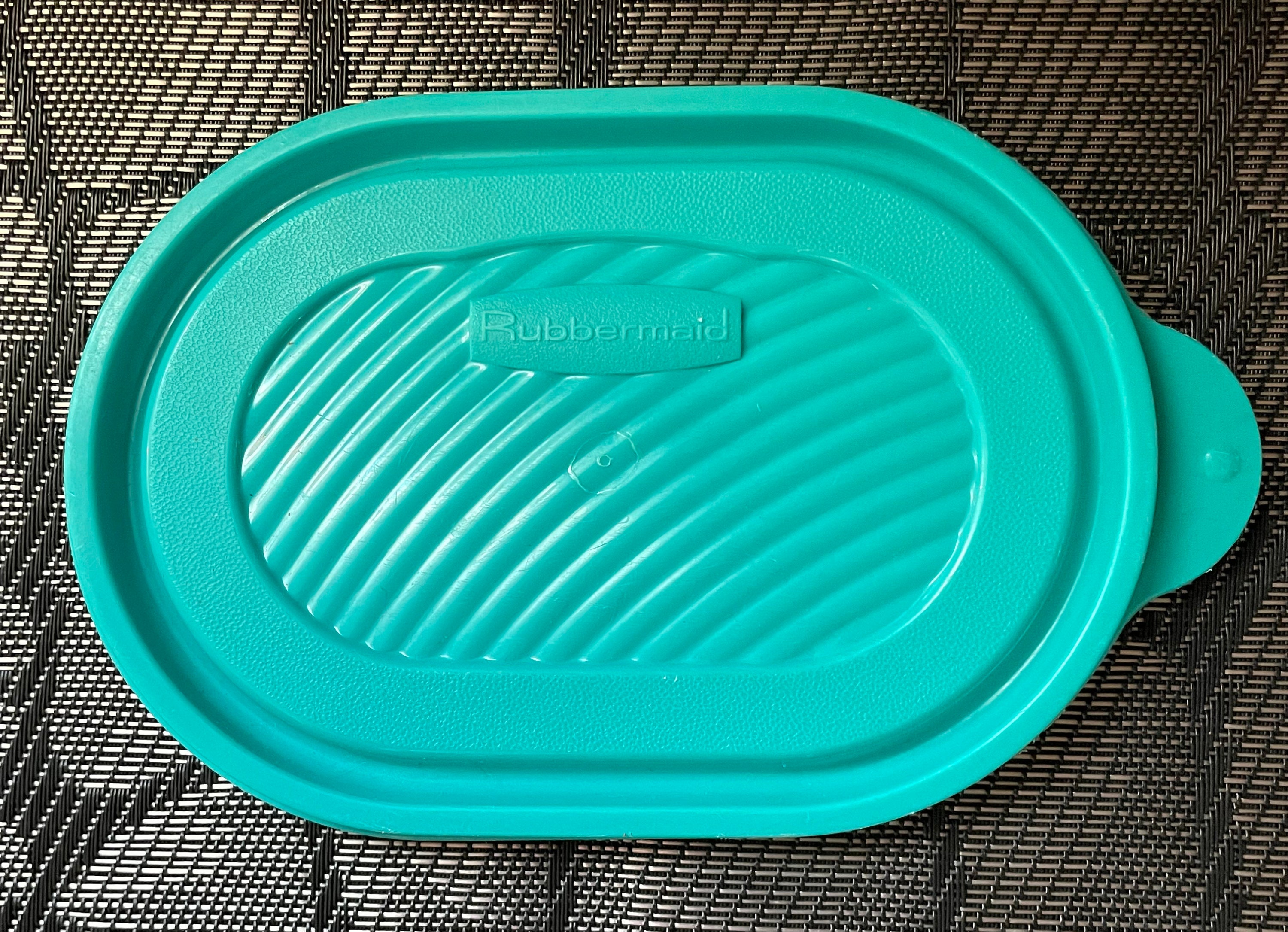 Rubbermaid Servin Saver Easy Tab Blue Covers or Containers With EZ