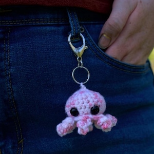 Octopus Keychain Cute Pink White Mini Crochet Plush Keychain Accessory for Backpacks Purses Keys
