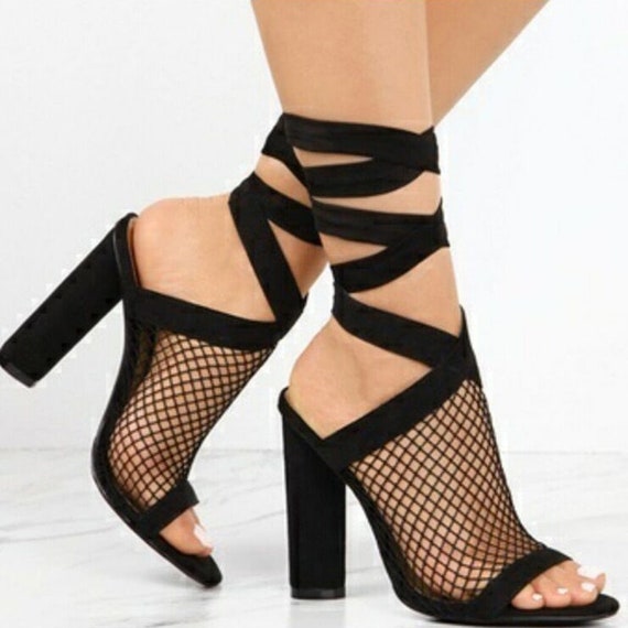 Women's Sandals Cross Strap Lace Up Inexpensive Black High Heels, Great Price Stylish Pumps , Heel Sandals to Wear with Any Summer Outfit