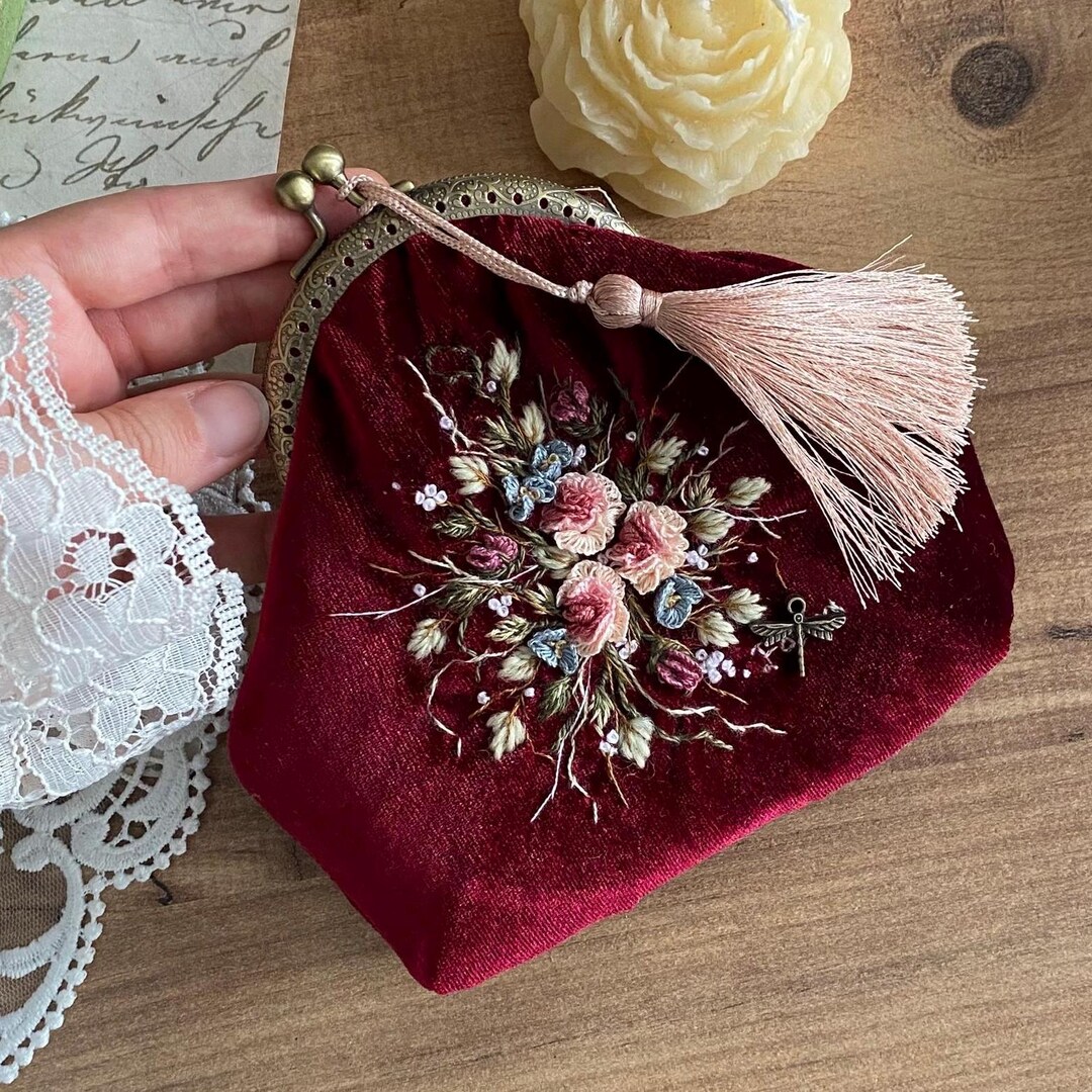 HAMPTONS FLORAL LUXE JEWELRY WALLET - HAMPTONS FLORAL with Chambray Pinstripe Liner main image 1