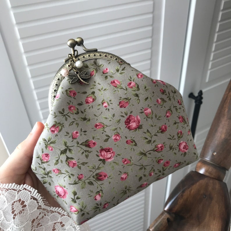 Floral coin purse Vintage floral wallet Embroidered Coin Purse Floral small wallet Clasp Purse Card Holder image 4