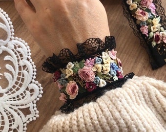 Bracciale ricamato fatto a mano, Bracciale in tessuto, Bracciale regolabile, Bracciale floreale, Bracciale ricamato, Regalo per lei