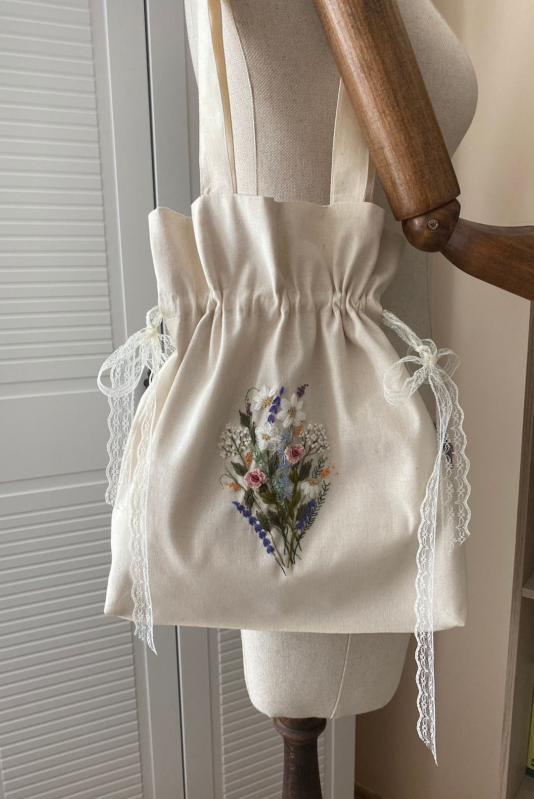 SB-012 Beautiful Embroidered Tote BACK IN STOCK