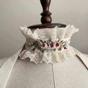 Embroidered vintage  choker Necklace, Vintage Floral Choker Necklace, chain choker, Embroidered Necklace, embroidered Choker Collars