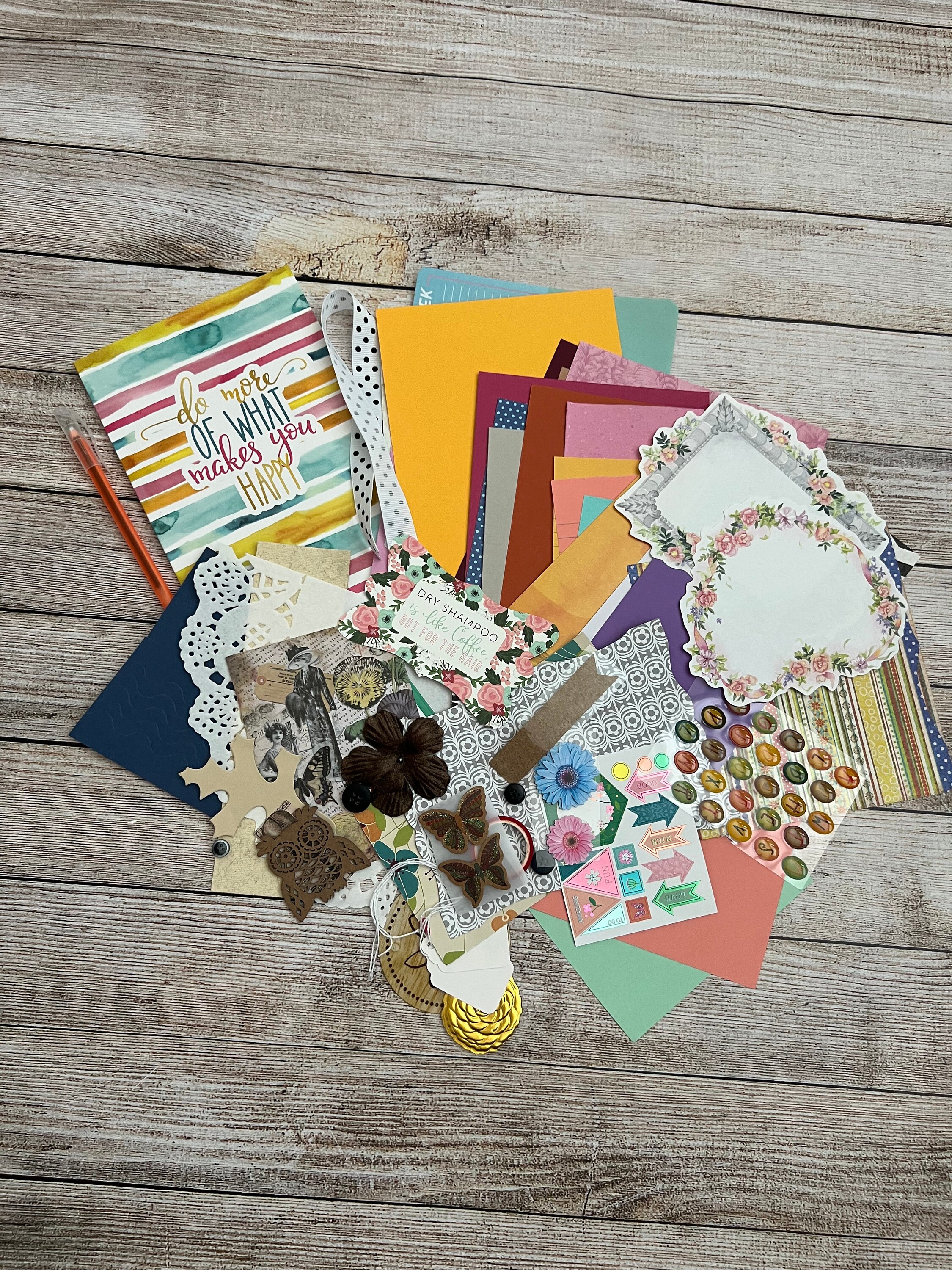 Junk Journal Kit (#30), 30+ Pieces /medium Journal, Stickers