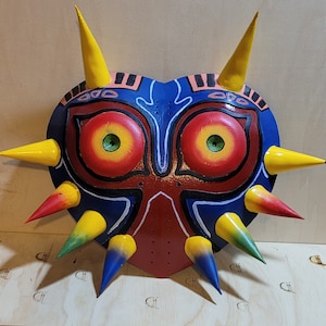 EVA Foam Majora&#39;s Mask