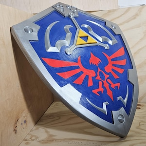 Replica Twilight Princess Style Hylian Shield