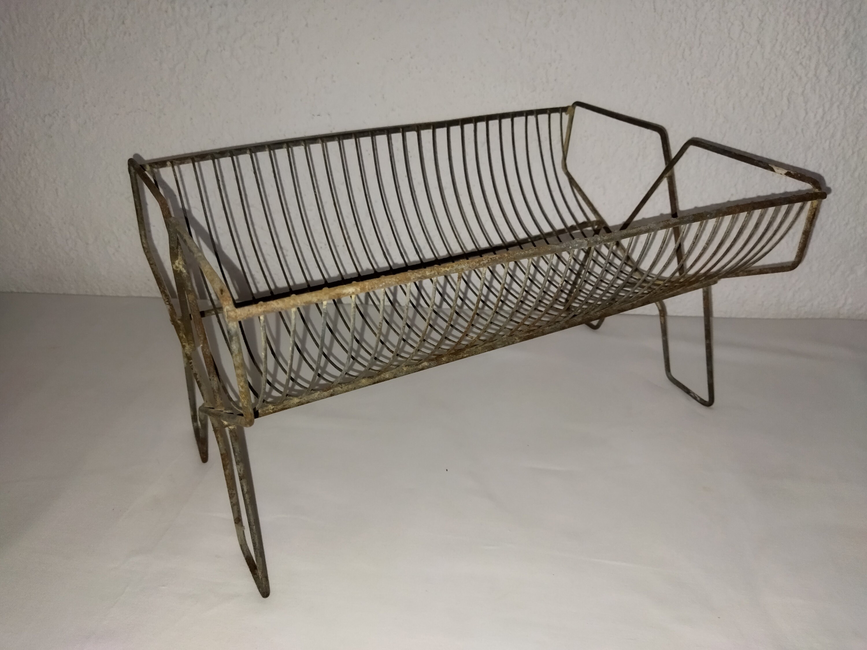 Old Steel Wire Drainer OLD Dish Drainer for the Plates in Old Wire