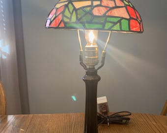 Tiffany-Style Stained Glass Table Lamp