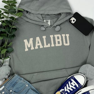 Malibu Bliss: Comfort Colors® Sweatshirt, California Dreams Pullover, Cali Vibes Crewneck - Christmas Shirt and Birthday Gift for West Coast