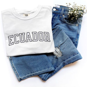 Ecuador Comfort Colors® 1566 Country Shirt Soccer Ecuador Sweatshirt Gift for Girlfriend or For Mom or Sister Soccer Shirt Unisex Plus Sizes