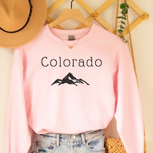 Colorado Sweatshirt, Best Colorado Pullover, Vintage Inspired Colorado Crewneck Sweatshirt, Unisex Sweatshirt, Premium Quality Sweatshirt