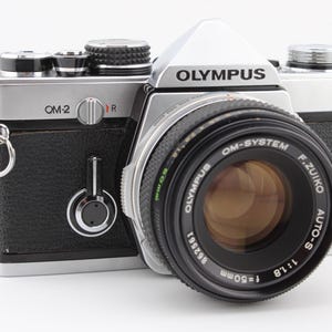 Fotocamera reflex Olympus OM-2 SLR 35 mm 50 mm con obiettivo f1.8