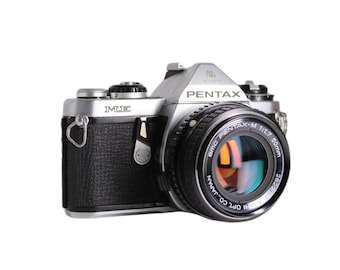 Pentax ME 35 mm filmcamera met 50 mm lens