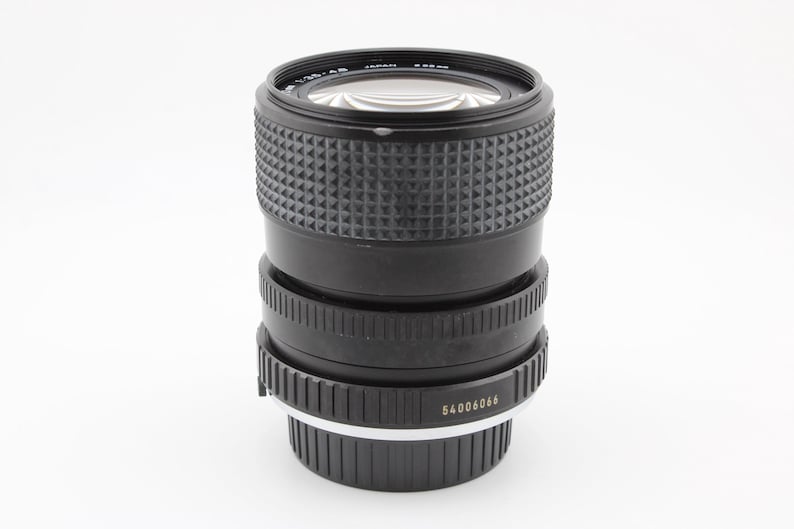 Minolta MD Zoom 28-70mm f3.5-4.8 Kit Zoom Lens image 2
