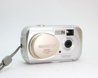 Olympus C-160 - Compact Digital Camera