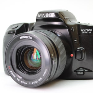 Minolta Dynax 500si 35mm SLR Film Camera with 35-80mm Minolta AF f4-5.6 Lens
