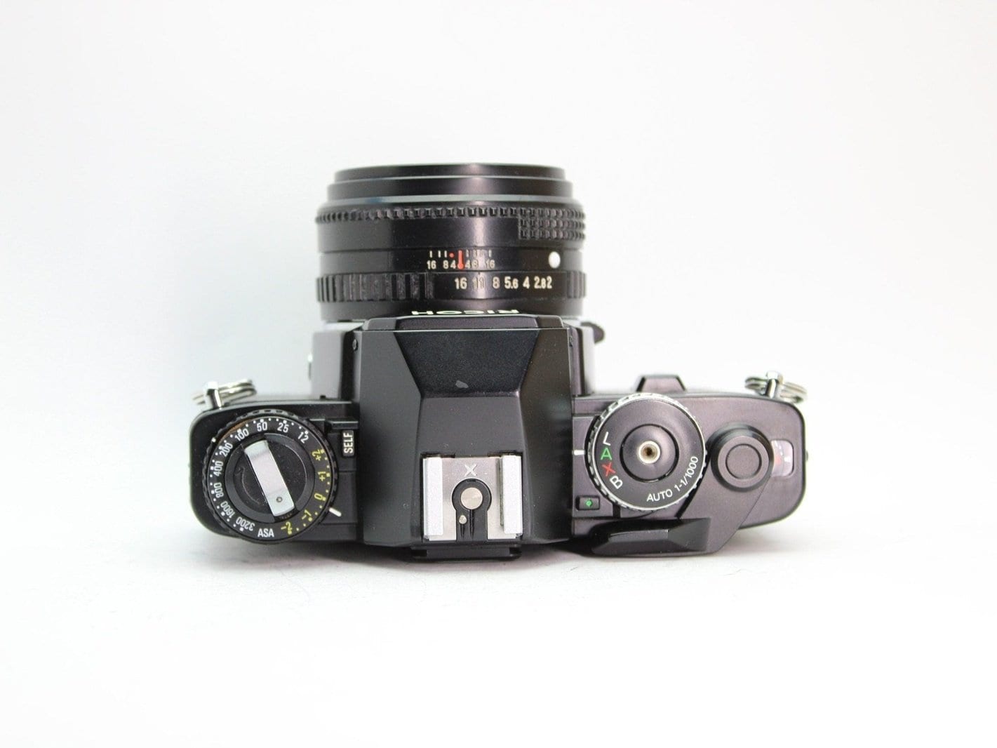 Vintage Ricoh XR6 35mm Film SLR Camera With 50mm F/2 Lens