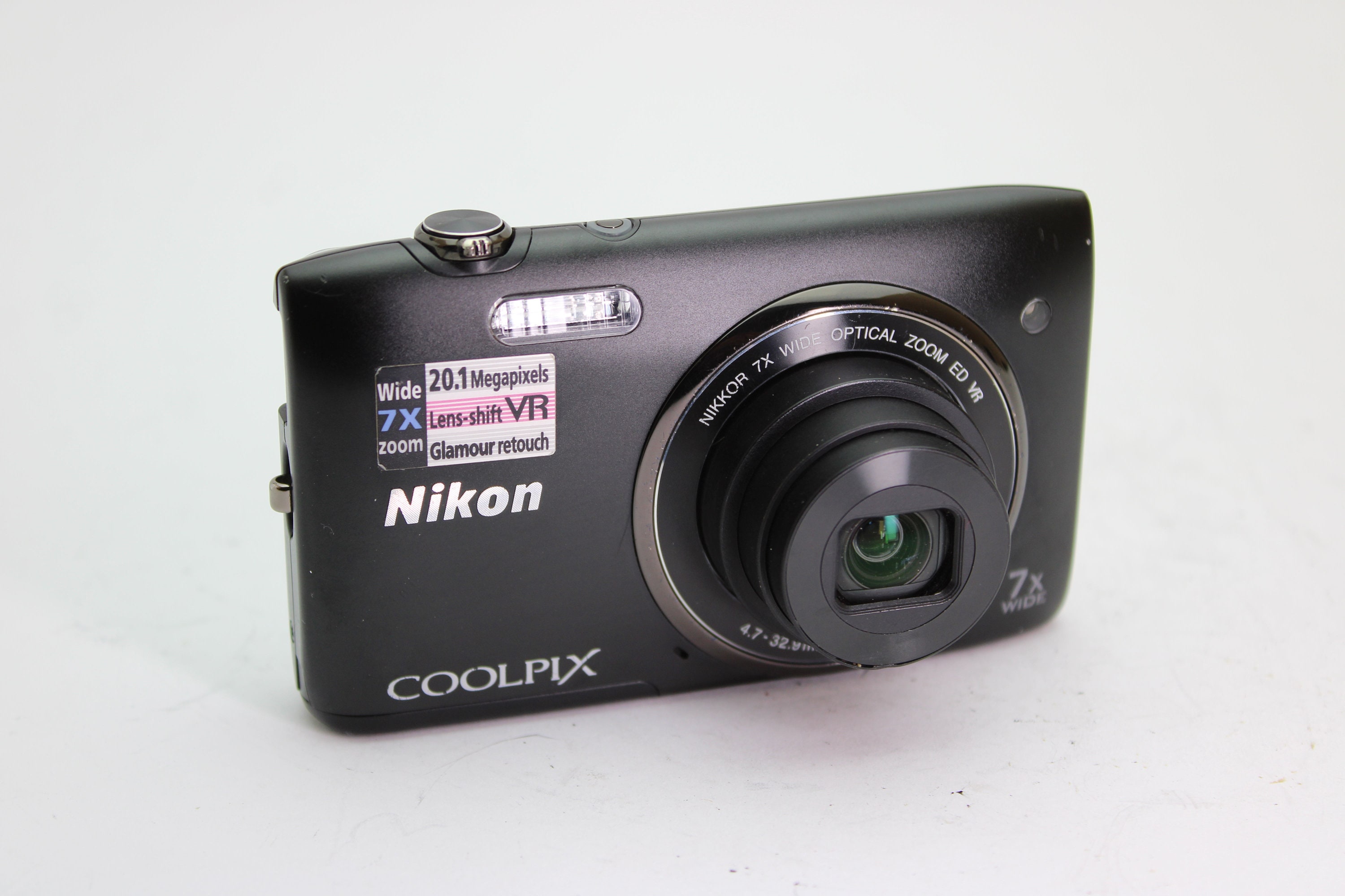 Nikon デジタルカメラ COOLPIX S3400 シルバー Yahoo!オークション -「coolpix s3400」の落札相場・落札価格