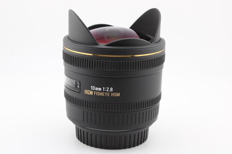 Sigma 10mm f2.8 EX DC HSM Fisheye for Canon image 1