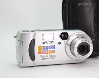 Sony Cyber-Shot DSC-P71 Compact Digital Camera