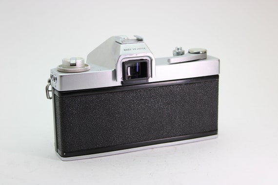 Ricoh Singlex TLS SLR 35mm Film Camera With 55mm F2.8 Rikenon Lens