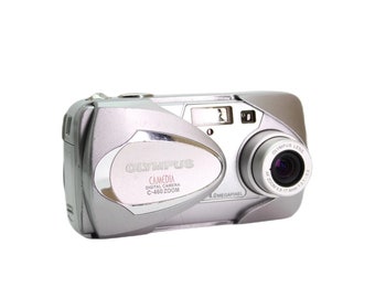 Olympus C-460 Zoom - Compact Digital Camera