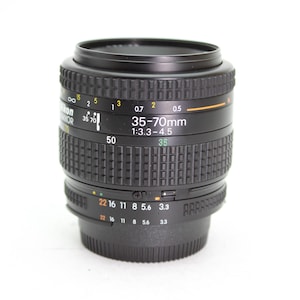 Nikon AF Nikkor 35-70 mm f3.3-4.5 Kit Lente zoom para cámaras Nikon con montura AF